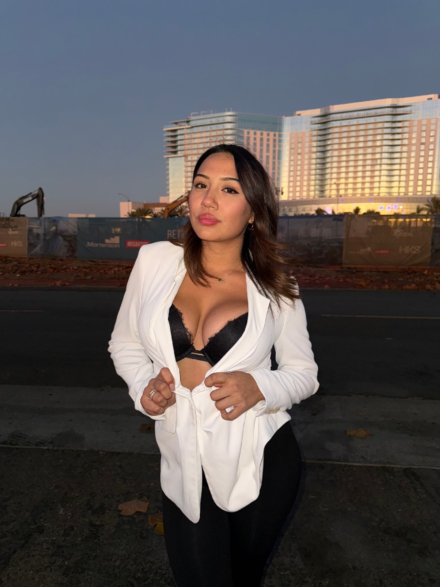 Take a pause and enjoy Ali Cruz — streaming from Narayanganj