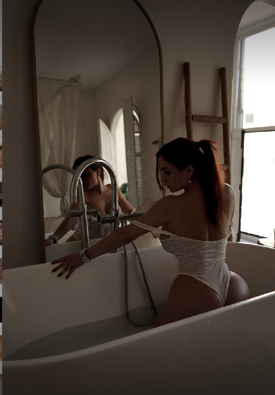 A playful frame from Miranda Faith nude — online in Narayanganj